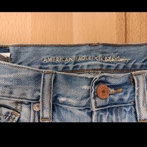American Eagle Keith Haring Jeans Size 8 are pre-owned denim jeans